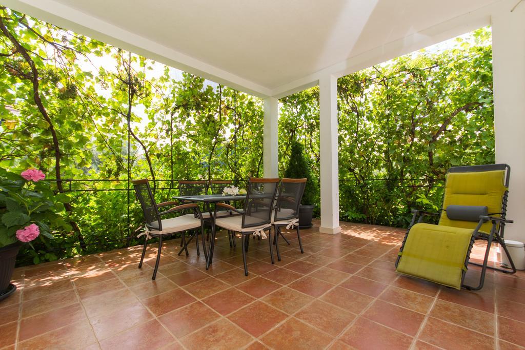 Apartment Lorenzo Trogir Exterior foto
